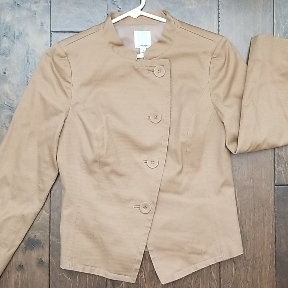 NWOT. Halogen jacket